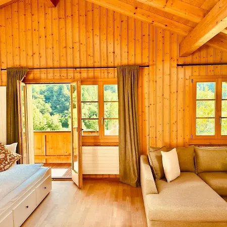 With Scenic Valley & Mountain Views Feriehus *
