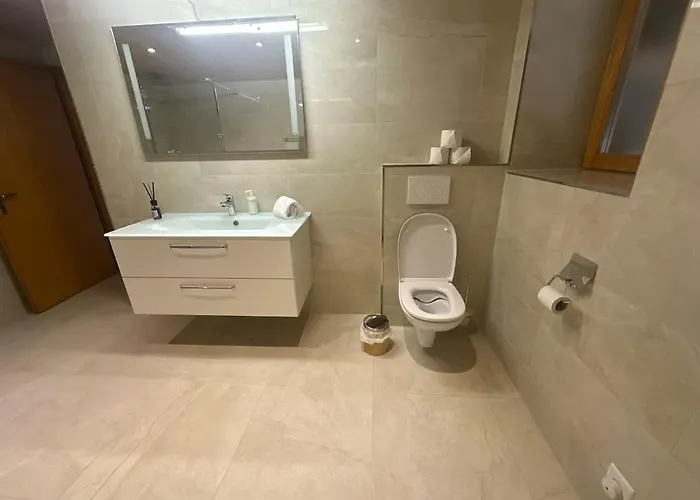 With Scenic Valley & Mountain Views Feriehus *