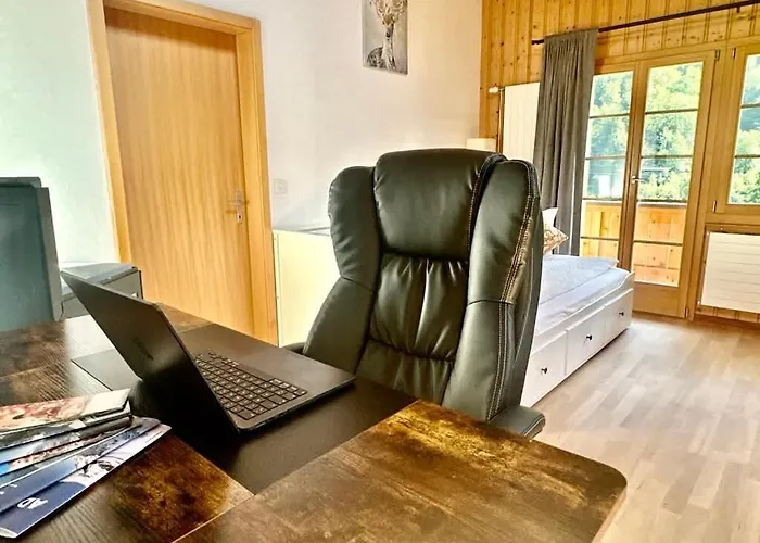 Feriehus With Scenic Valley & Mountain Views Lütschenthal