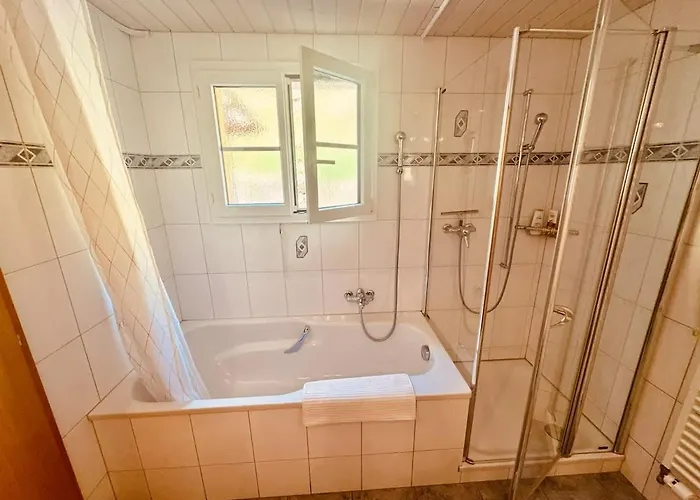 Feriehus With Scenic Valley & Mountain Views