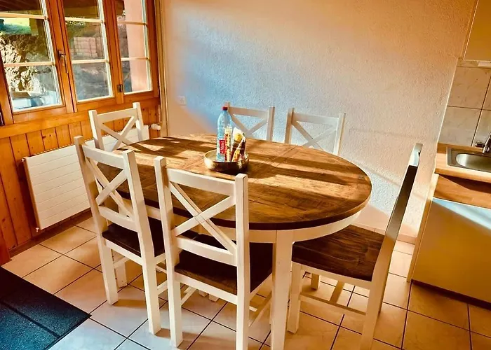 With Scenic Valley & Mountain Views Nyaraló *