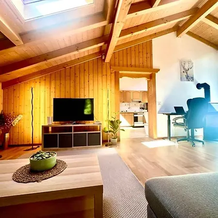 With Scenic Valley & Mountain Views Lütschenthal