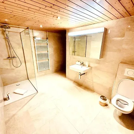 With Scenic Valley & Mountain Views Lütschenthal